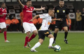 Janderson durante jogo contra o Internacional, na Arena Corinthians, pelo Brasileirão