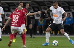Urso durante jogo contra o Internacional, na Arena Corinthians, pelo Brasileirão