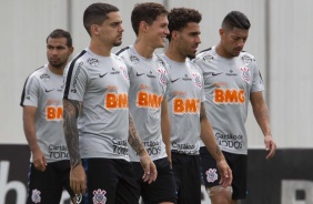 Fagner, Vital, Gabriel, Ralf e Sornoza no ltimo treino antes do jogo contra o Botafogo
