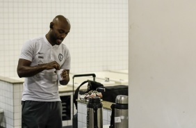 Love no vestiário do estádio Nilton Santos, para duelo contra o Botafogo