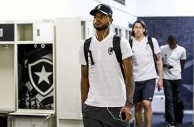 Nathan no vestirio do estdio Nilton Santos, para duelo contra o Botafogo