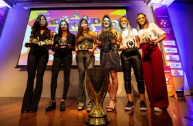 Jogadoras do Feminino durante cerimnia de Premiao do Campeonato Paulista Feminino