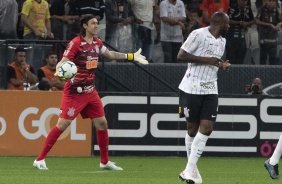 Manoel na vitória sobre o Avaí, na Arena Corinthians, pelo Brasileirão