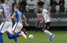 Júnior Urso na vitória sobre o Avaí, na Arena Corinthians, pelo Brasileirão