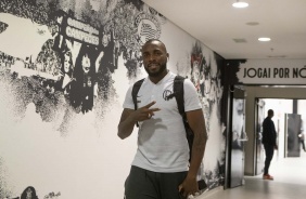 Zagueiro Manoel no vestirio da Arena Corinthians para duelo contra o Ava