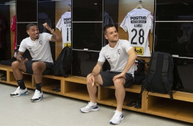 Urso e Ramiro no vestirio da Arena Corinthians para duelo contra o Ava