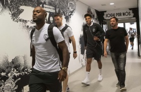 Love chega  Arena Corinthians para duelo contra o Ava, pelo Brasileiro