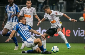 Garoto Pedrinho durante duelo contra o Ava, pelo Campeonato Brasileiro, na Arena Corinthians