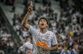 Gustagol durante jogo contra o Ava, pelo Campeonato Brasileiro