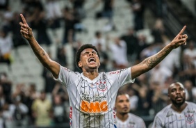 Gustavo durante jogo contra o Ava, pelo Campeonato Brasileiro