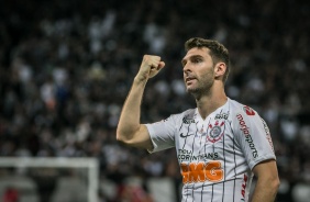 Mauro Boselli durante duelo contra o Ava, pelo Campeonato Brasileiro, na Arena Corinthians