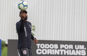 Coelho no treinamento do Corinthians desta sexta-feira, no CT Joaquim Grava