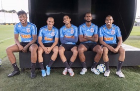 Jogadores do Timo no treinamento do Corinthians desta sexta-feira, no CT Joaquim Grava