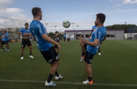 Jogadores do Timão no treinamento do Corinthians desta sexta-feira, no CT Joaquim Grava