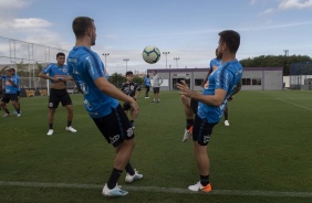 Jogadores do Timo no treinamento do Corinthians desta sexta-feira, no CT Joaquim Grava