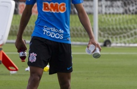 Pedrinho no treinamento do Corinthians desta sexta-feira, no CT Joaquim Grava