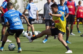 Roni no treinamento do Corinthians desta sexta-feira, no CT Joaquim Grava