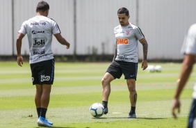 Fagner no último treinamento do Corinthians antes do jogo contra o Atlético Mineiro