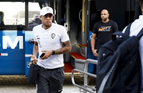 Gustavo chega ao estádio Independência para jogo contra o Atlético Mineiro