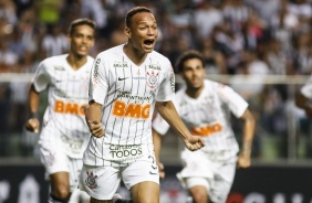 Janderson comemora seu gol contra o Atltico Mineiro, pelo Campeonato Brasileiro