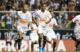 Janderson e Pedrinho durante jogo com o Atltico-MG, pelo Campeonato Brasileiro