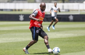 Vagner Love no ltimo treinamento do Corinthians antes do jogo contra o Atltico Mineiro