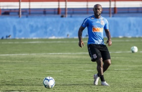 Love no ltimo treino do Corinthians antes do jogo contra o Cear, em Fortaleza