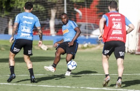 Manoel no ltimo treino do Corinthians antes do jogo contra o Cear, em Fortaleza
