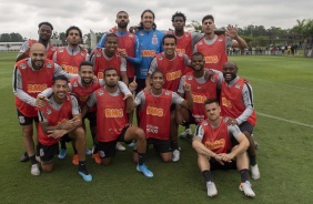 Jogadores voltam aos treinos para último compromisso do Timão no ano