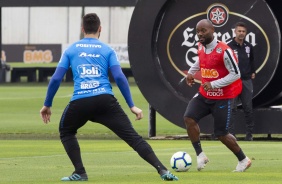 Vagner Love voltam aos treinos para último compromisso do Timão no ano