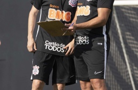 Comisso tcnica no treino de reapresentao do elenco do Corinthians para temporada 2020
