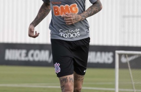 Luan j treina com o elenco do Corinthians para temporada 2020