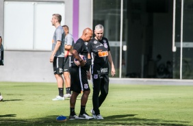 Tiago Nunes e Mauro Silva no primeiro treino do profissional do Corinthians em 2020