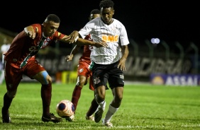 Cauê durante jogo contra o Fluminense-PI, pela Copinha São Paulo 2020