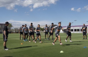 Jogadores do Corinthians durante primeiro treino de reapresentao para temporada 2020