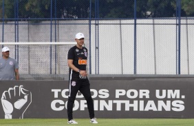 Treinador Tiago Nunes no segundo treino do Corinthians nesta pr-temporada no CT Joaquim Grava