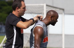 Vagner Love no segundo treino do Corinthians nesta pr-temporada no CT Joaquim Grava