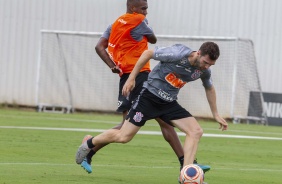 Marllon e Boselli durante atividades do Corinthians nesta quinta-feira no CT Joaquim Grava