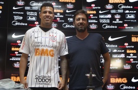 Sidcley  apresentado oficialmente como jogador do Corinthians