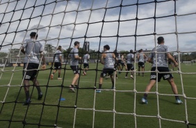 Elenco do Timo no treino desta manh no CT Joaquim Grava