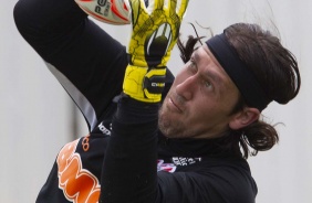 Goleiro Cássio no treino desta manhã no CT Joaquim Grava