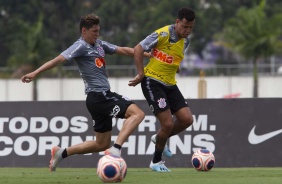 Vital e Sidcley no treino desta manh no CT Joaquim Grava