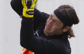 Cássio no treino desta manhã no CT Joaquim Grava