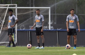 Gil, Luan e Avelar no treino desta manh no CT Joaquim Grava