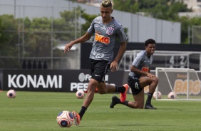 Victor Cantillo no treino desta manhã no CT Joaquim Grava