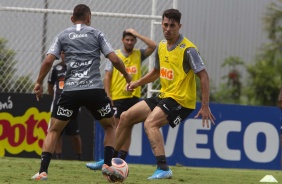 Janderson e Avelar no treino desta manh no CT Joaquim Grava