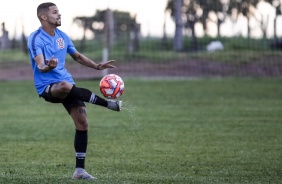 Vitinho no treino do Sub-20 para duelo contra o Cuiabá, pela Copinha