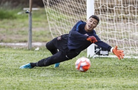Matheus Donelli no treino do Sub-20 para duelo contra o Cuiabá, pela Copinha