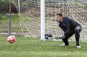 Arqueiro Guilherme no treino do Sub-20 para duelo contra o Cuiab, pela Copinha