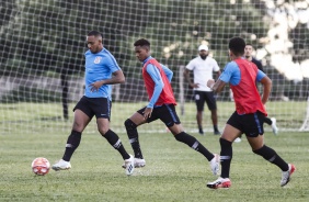 Felipe e Cauê no treino do Sub-20 para duelo contra o Cuiabá, pela Copinha